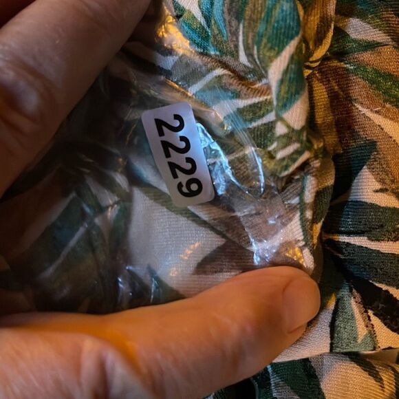 J.Jill wearables size L tropical leaf print tunic top. - Picture 10 of 10